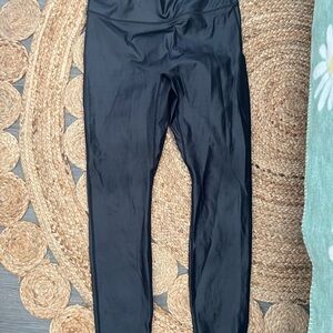 Black Shiny leggings fabletics